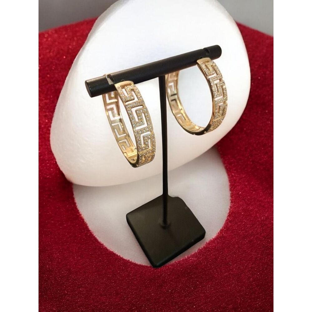 18k GP CZ Beautiful Hoop Huggie Earrings New In Box